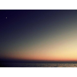 Enormous Iron Table fr-FR